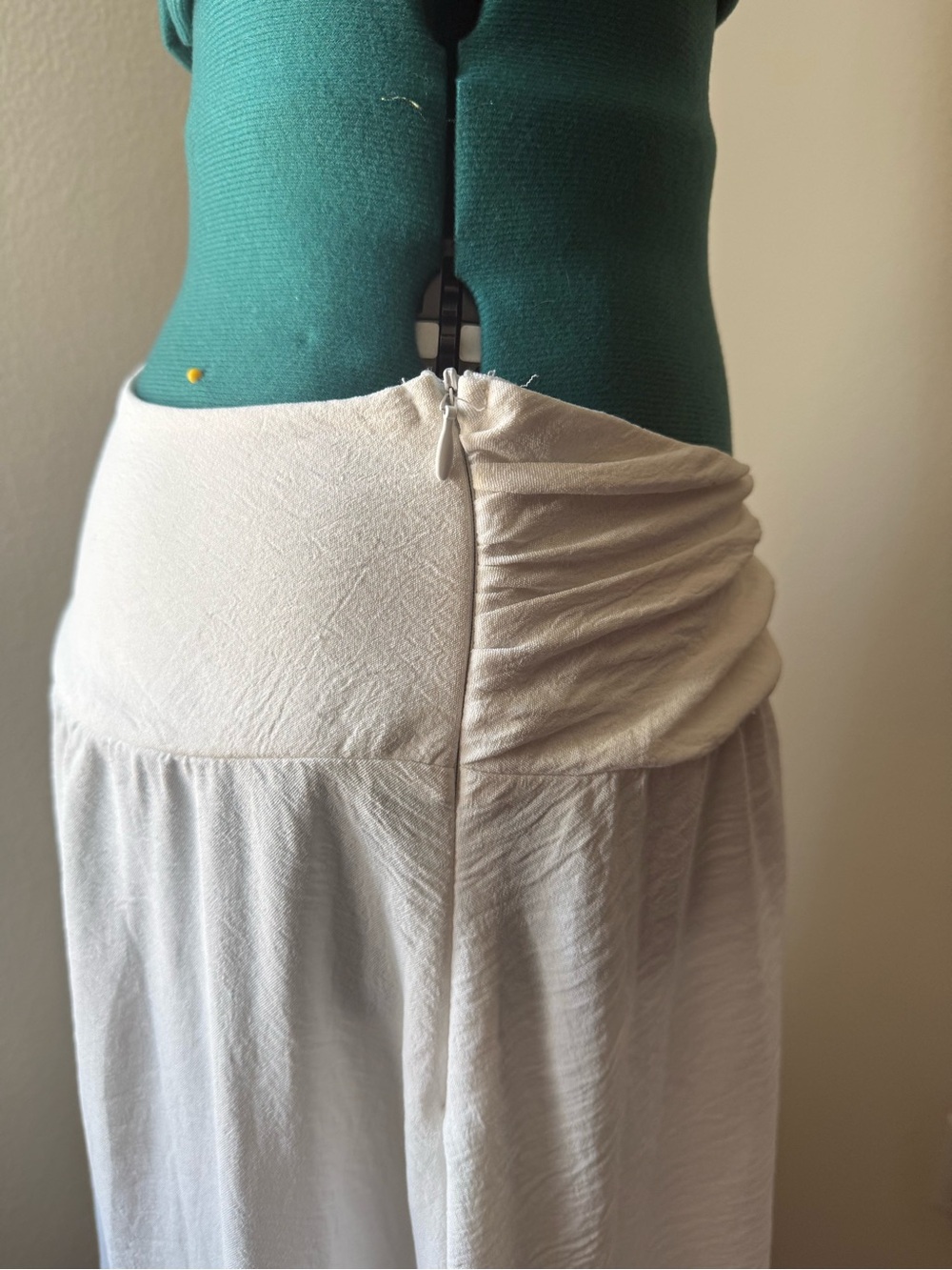 Relaxed White Tiered Maxi Skirt - Picture 4 of 8